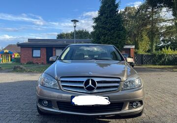 Mercedes-Benz C 250 202.000 km 6.900 &euro; Düsseldorf 40210