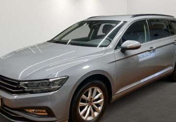 VW Passat Variant 89.581 km 21.990 &euro; Düsseldorf 40233
