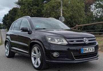 VW Tiguan 212.000 km 12.495 &euro; Bedburg 50181