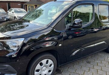 Opel Combo 135.000 km 10.999 &euro; Neuss 41462