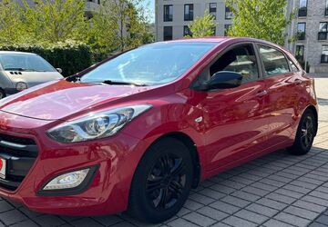 Hyundai i30 87.000 km 6.200 &euro; Düsseldorf 40476