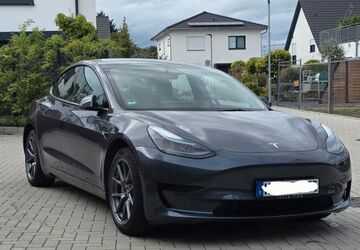 Tesla Model 3 29.656 km 27.900 &euro; Nettetal 41334