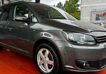 VW Touran 223.389 km 6.750 &euro; Düsseldorf 40589