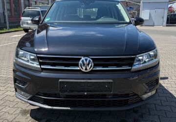 VW Tiguan 168.691 km 17.400 &euro; Düsseldorf 40597