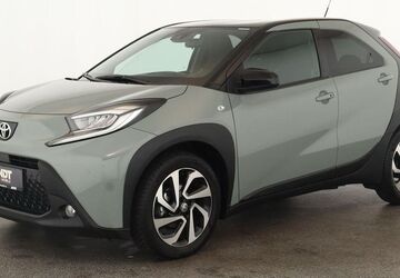 Toyota Aygo (X) 15.900 km 17.984 &euro; Düsseldorf 40233