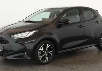 Toyota Yaris 16.300 km 21.984 &euro; Düsseldorf 40233