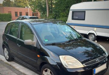 Ford Fiesta 230.000 km 890 &euro; Neuss 41466
