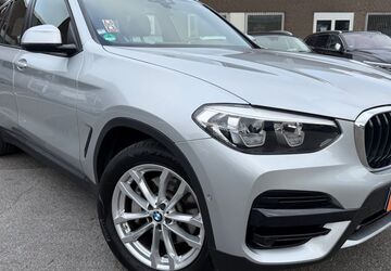 BMW X3 86.400 km 26.880 &euro; Düsseldorf 40549
