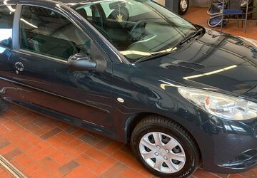 Peugeot 206 102.458 km 2.350 &euro; Korschenbroich 41352