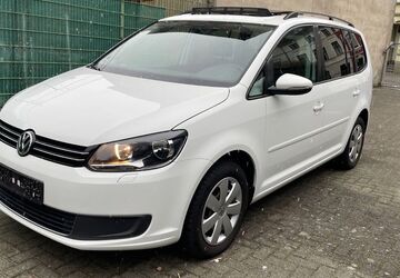 VW Touran 159.987 km 8.800 &euro; Düsseldorf 40547