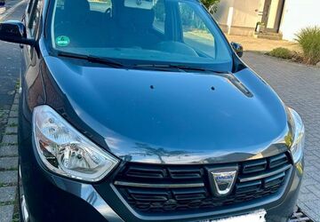 Dacia Lodgy 125.000 km 8.700 &euro; Viersen 41751