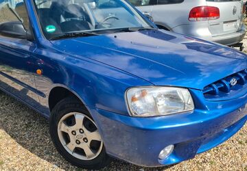 Hyundai Accent 69.000 km 1.740 &euro; Düsseldorf 40549