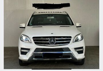 Mercedes-Benz ML 350 210.000 km 17.900 &euro; Krefeld 47807