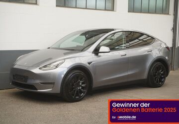 Tesla Model Y 73.765 km 36.650 &euro; Mönchengladbach 41236