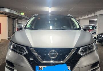 Nissan Qashqai 54.000 km 15.300 &euro; Neuss 41462