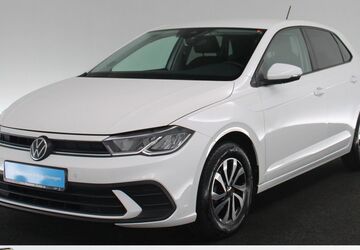 VW Polo 50.935 km 14.990 &euro; Krefeld 47803
