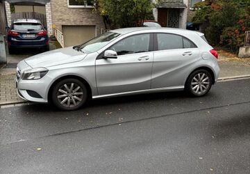 Mercedes-Benz A 180 160.000 km 6.300 &euro; Düsseldorf 40211