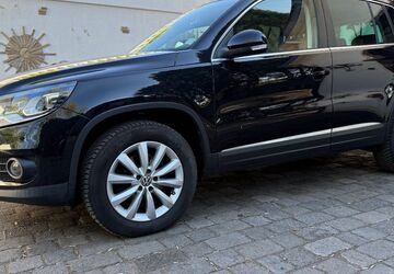 VW Tiguan 203.221 km 7.950 &euro; Neukirchen-Vluyn 47506