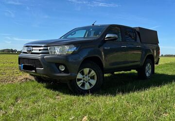 Toyota Hilux 83.000 km 33.500 &euro; Krefeld 47809