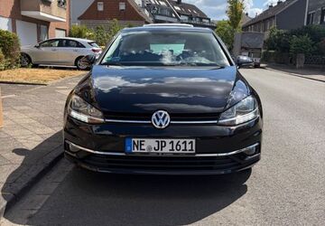 VW Golf 120.000 km 9.900 &euro; Düsseldorf 40591