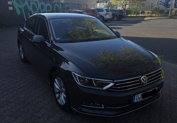 VW Passat 145.000 km 15.500 &euro; Düsseldorf 40225