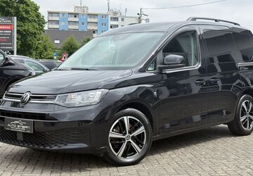 VW Caddy 129.000 km 17.490 &euro; Grevenbroich 41516