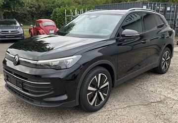 VW Tiguan 10.180 km 39.750 &euro; Düsseldorf 40472