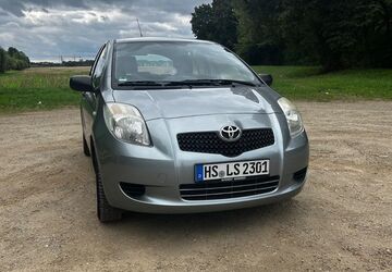 Toyota Yaris 160.000 km 3.000 &euro; Hückelhoven 41836