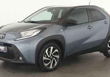 Toyota Aygo (X) 32.000 km 16.684 &euro; Neuss 41460