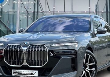 BMW 740 10.200 km 104.490 &euro; Mönchengladbach 41066