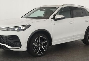 VW Tiguan 9.800 km 43.884 &euro; Düsseldorf 40233