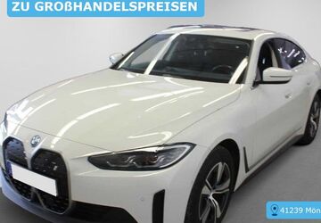 BMW i4 88.294 km 32.590 &euro; Krefeld 47829
