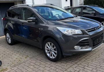Ford Kuga 125.000 km 8.100 &euro; Bedburg 50181