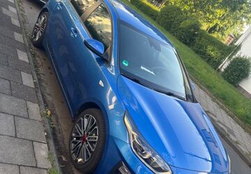 Kia ceed / Ceed 74.000 km 12.799 &euro; Düsseldorf 40468
