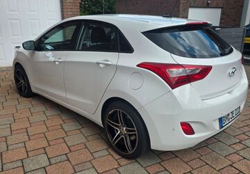 Hyundai i30 116.000 km 6.199 &euro; Bedburg 50181