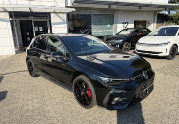 VW Golf 16.775 km 39.900 &euro; Düsseldorf 40472