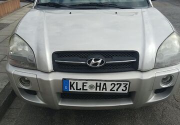 Hyundai TUCSON 222.000 km 2.850 &euro; kerken 47647