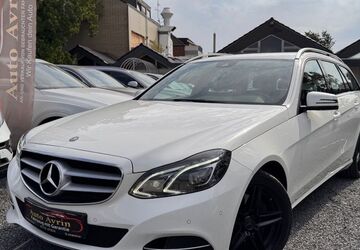 Mercedes-Benz E 220 121.245 km 16.799 &euro; Mönchengladbach 41238