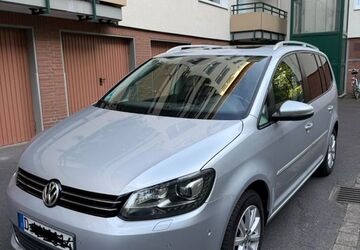 VW Touran 298.477 km 6.300 &euro; Düsseldorf 40225