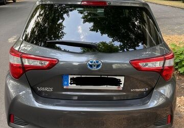 Toyota Yaris 15.800 km 15.500 &euro; Düsseldorf 40239