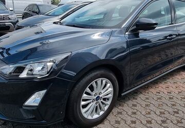 Ford Focus 85.000 km 12.898 &euro; Mönchengladbach 41063