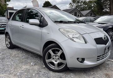 Toyota Yaris 115.999 km 6.499 &euro; Mönchengladbach 41238