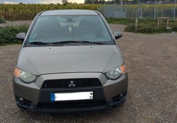Mitsubishi Colt 210.000 km 2.200 &euro; Heinsberg 52525