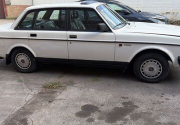 Volvo 240 285.700 km 4.500 &euro; Mönchengladbach 41065