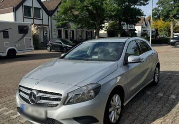 Mercedes-Benz A 180 137.454 km 11.490 &euro; Düsseldorf 40472