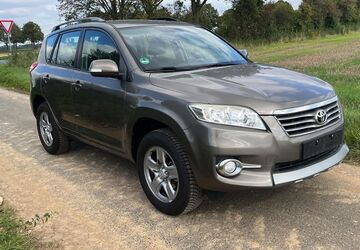 Toyota RAV 4 12.400 km 11.950 &euro; Düsseldorf 40545