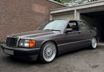 Mercedes-Benz 190 188.000 km 12.000 &euro; Düsseldorf 40593