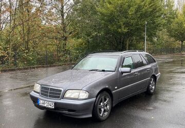 Mercedes-Benz C 250 358.000 km 8.000 &euro; Düsseldorf 40595