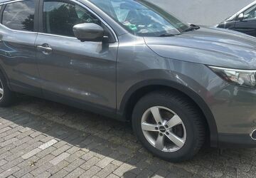 Nissan Qashqai 159.500 km 6.900 &euro; Düsseldorf 40231