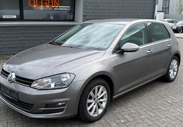 VW Golf 54.457 km 12.890 &euro; Neuss 41469